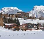Berghof TAUPLITZALM 2 Apartmány FIS BAD MITTERNDORF 3 Apartmány KULMHOF 500 m od lanovky Místo pobytu a poloha: Tauplitzalm (.