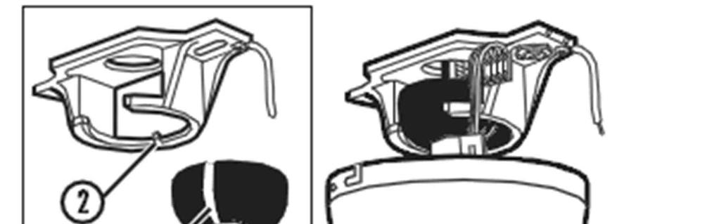 Do kolíku vložte upínací čep (3), aby zapadnul na místo. Utáhněte stavěcí šrouby (4) ve spojce a na spojku (5) nasaďte kryt.