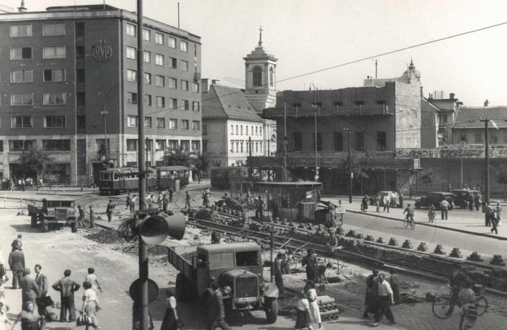 1941 obnovenie trolejbusovej