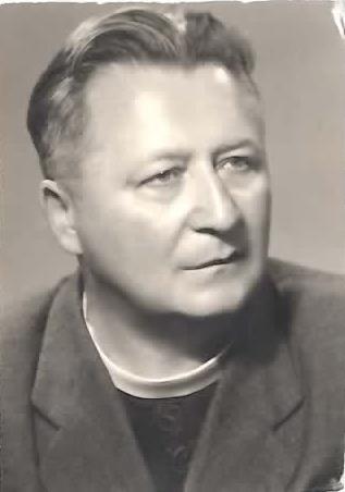 P. AUGUSTIN JURÁK P. Augustin Jurák se narodil 17.6.1902 ve Štramberku na Plaňavě v rodině Augustina a Marie Jurákových jako nejstarší syn. Měl dva bratry a dvě sestry.