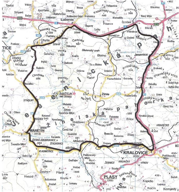 ženým místem je Kanešův kopec u obce Tis u Blatna (633 m n. m.) a nejníže položeným místem je obec Černčice (335 m n. m.) v severní části sledovaného území a údolí řeky Střely u Mladotic (357 m n. m.) v části jižní.