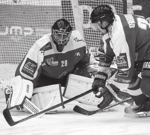 HC OLOMOUC HC Olomouc, s.r.o., Hynaisova 9a, 772 00, Olomouc Klubové barvy: červená a bílá www.hc-olomouc.cz BRANKÁŘI Ročník Národnost Záp. Min. Střely Zás. Prům.