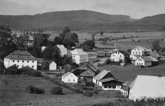 4 Poté, co Johann Czastka byl po svém otci jmenován učitelem v Horní Vltavici, uzavřel 16. července 1849 v místním kostele sňatek s Mariannou, dcerou zdejšího chalupníka a otce chudých Josefa Brödla.