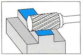 TVRDOKOVOVÉ TECHNICKÉ FRÉZY VÁLCOVÉ STANDARD Typ d1 (mm) l2 (mm) d2 (mm) l1 (mm) Břit 6 FU TK SA0210 2 10 3 38-6 FU TK SA0313 3 13 3 38-6 FU TK