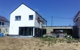 Nemovitost je součástí dvojdomku, dokončení a kolaudace nejpozději do konce 1/018.