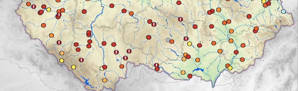 Při srovnání aktuálních denních průtokových hodnot s dlouhodobými historickými údaji pro daný den se ve většině povodí vyskytují toky, které jsou velmi blízko historickému minimu.