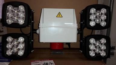 se dvěmi reflektory 24V=/4x80W LED 34 307,00 Kč Automatická se čtyřmi reflektory