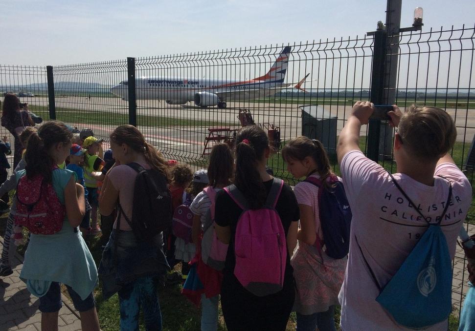 Za školou Letiště Brno - Tuřany Chcete nahlédnout do zákulisí brněnského letiště?