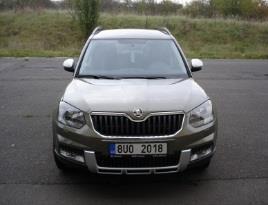Autoškola SŠT zabezpečuje pro své žáky ve spolupráci s profesionální autoškolou přípravu k získání řidičského oprávnění skupiny B, C a CE.