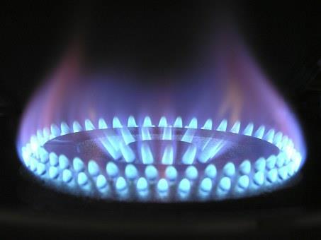 Očekávané zvyšování cen energií u většiny dodavatelů je spojeno s právem spotřebitelů na ukončení smlouvy a změnu dodavatele. Jak to bude s regulovanými složkami cen energií v roce 2019?