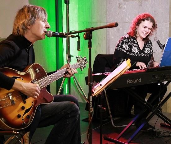 KONCERTY VÝSTAVY Jazz a blues z Los Angeles FOTO: fotoarchiv B. Barrett. Lewis a Barrett V Americe patří mezi bluesové krále, u nás si ještě hledají své publikum.