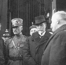 se věnuje oficiálním oslavám během první republiky, vzniku a fungování státního kalendáře.