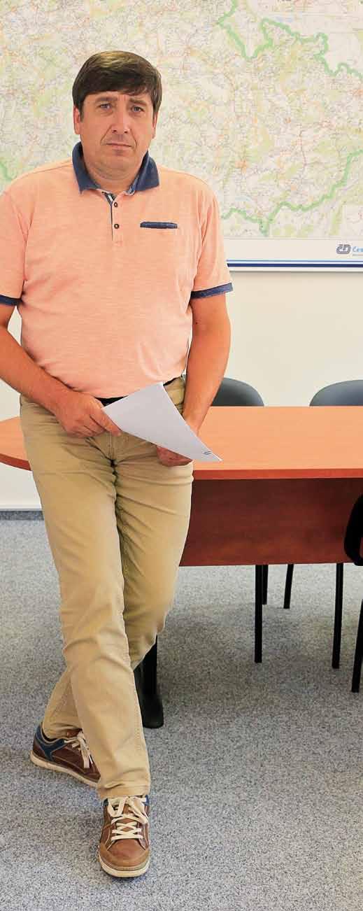 DUŠAN DUCHO Po absolvování středního odborného učiliště a střední průmyslové školy strojní ve Vyškově začal v roce 1988 pracovat jako mistr Stavebního oddílu u Drahstavu Břeclav.