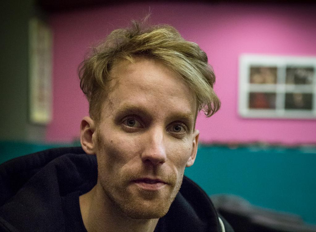 rozhovor tomáš dianiška Tomáš Dianiška je původem slovenský herec, ale v Česku žije už 13 let po několikaletém angažmá v Divadle F. X. Šaldy v Liberci se přesunul do Prahy do Divadla pod Palmovkou.