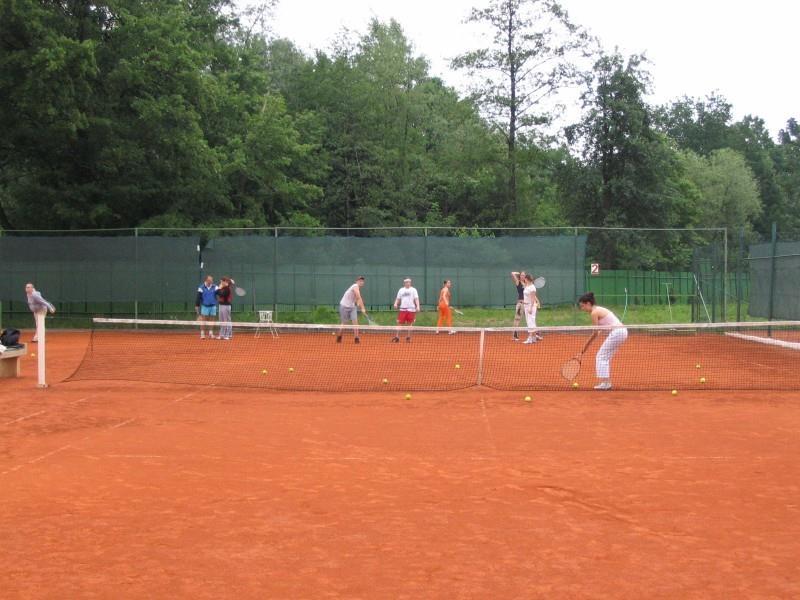 Činnost ŠSK má následující cíle: vytvářet kladný vztah našich žáků k pohybové aktivitě jako celoživotní orientaci na