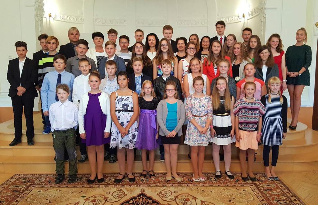4 Přijímací řízení ve školním roce 2017/2018 Do čtyřletého studia gymnázia se k 30. 6. přihlásilo celkem 25 žáků, 25 bylo přijato, zápisový lístek odevzdalo pět žáků. Žáci byli přijati v 1.