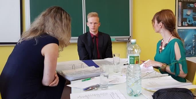7 Zprávy předsedů předmětových komisí 7.