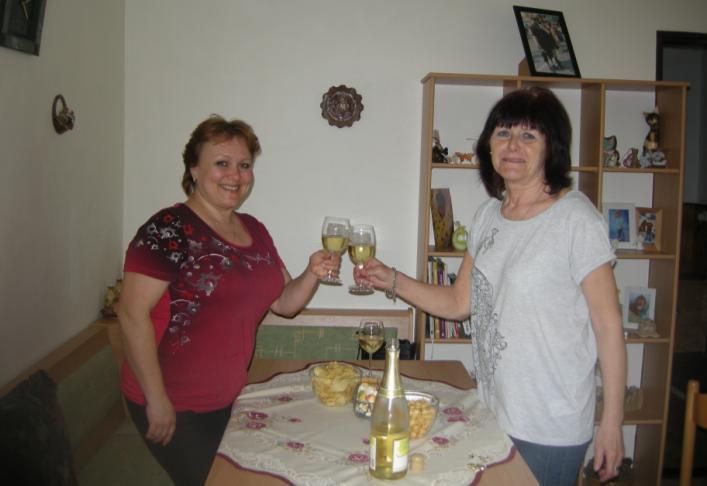 .. Obrazem z činnosti komise pro občanské záležitosti Paní Marie Bulíčkova letos oslavila své 86 narozeniny. Navštívili jsme ji v Pňově v domově pro seniory.