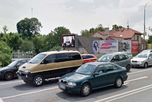 V těsné blízkosti se nachází nákupní centrum CityPark Jihlava. V blízkosti historické centrum města, obchody, kanceláře. Více informací o obrazovce: www.ledmultimedia.