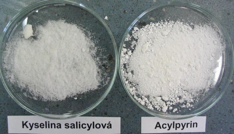 železitého (acylpyrin se nechová jako fenol) 11. Výroba mýdla Zadání: V mikrovlnné troubě zkuste vyrobit mýdlo.