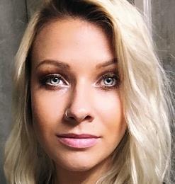 Veronika Gosťová, stážistka v Amnesty International Podílet se na organizaci Maratonu psaní dopisů mi ukázalo, jak práce dokáže naplňovat člověka nadějí v lepší společnost.