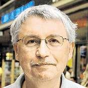 Před lety se jako architekt spolupodepsal pod projekt, který přenesl pražské nábřeží až do daleké Šanghaje. Dnes jako konzultant stojí u vzniku ještě svéráznějšího projektu.