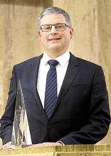 2012 2015 Finanční ředitel desetiletí 2006 2016 2013 2007 Kdesetiletému výročí Klubu finančních ředitelů serada
