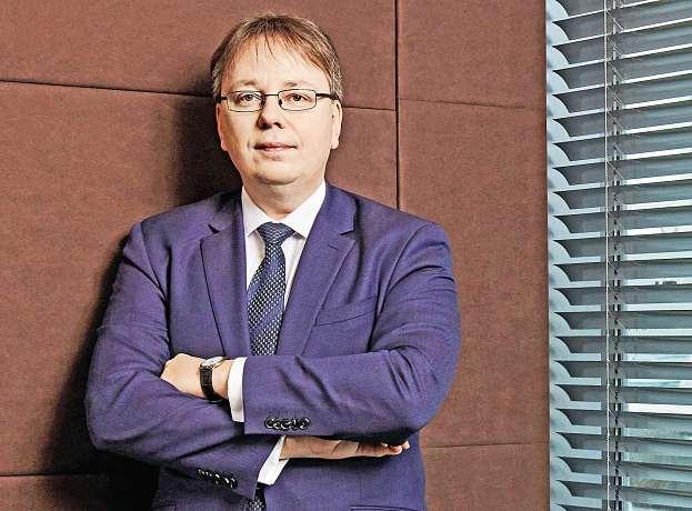 TopCFO 2018 15 Martin Novák Je ředitelem divize finance Skupiny ČEZ aodříjna 2011 imístopředsedou představenstvačez.