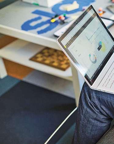 46 moderní technologie atrendy vřízení Rychleji, levněji abezpečně aneb síla business intelligence Představte si, že ve firmě existuje právě jen jeden zdroj informací, jenž je těm, kteří kněmu mají