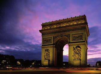 14 PAŘÍŽ A ZÁMKY NA LOIŘE s návštěvou Chenonceau a Chambord FRANCIE HOTEL & SNÍDANĚ Vydejte se po stopách francouzských králů, rebelů, umělců i bohémů, poznejte město s nezaměnitelným životním stylem