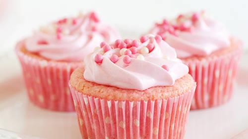 upéct cup cakes s růžovým