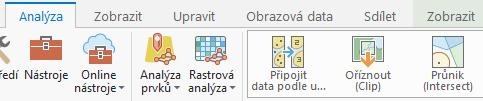 VEKTOROVÉ ANALÝZY - PŘÍKLADY Příklad 1 UKÁZKOVÝ: Jaká je výměra (v ha) bažin a rašelinišť ležících v lese. Kolik to je procent z celkové výměry bažin a rašelinišť?