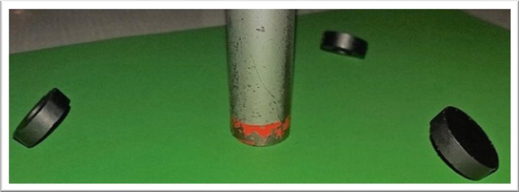 Další zajímavé experimenty Kolem tyčového magnetu rozestav co nejvíce malých magnetů