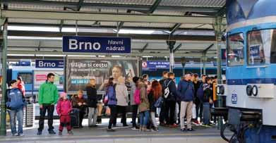 Dopravu v Brně komplikuje výluka Celý rok potrvají výlukové práce na hlavním nádraží v Brně. Cestující se v jihomoravské metropoli musejí od 9.