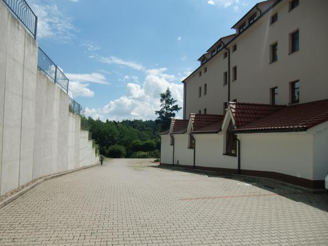 , Lidická 26, 602 00 Brno Bc. Petr Charvát, tel.