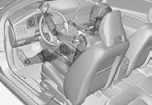 Dětské sedačky a boční airbagy Boční airbag nesnižuje ochranu, kterou poskytuje vůz dětem, které sedí v dětské sedačce nebo na podkládacím sedáku.