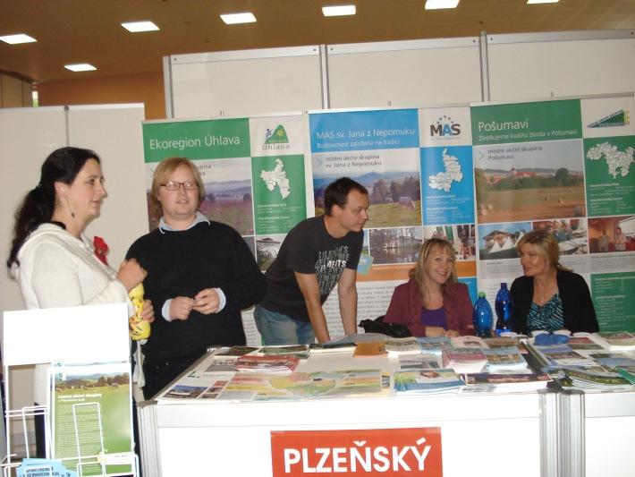 Výstava byla rozdělena do jednotlivých oborových Seminář Podpora rozvoje - ze Zpravodaje venkova 9/2012 Na společném stánku MASek Plzeňského kraje dnů, v průběhu kterých se konaly jednotlivé
