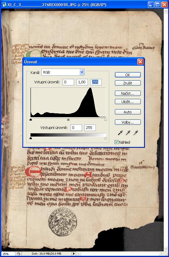 Na histogramu MK 87 vidíme v porovnání s referenčním histogramem XI.C.