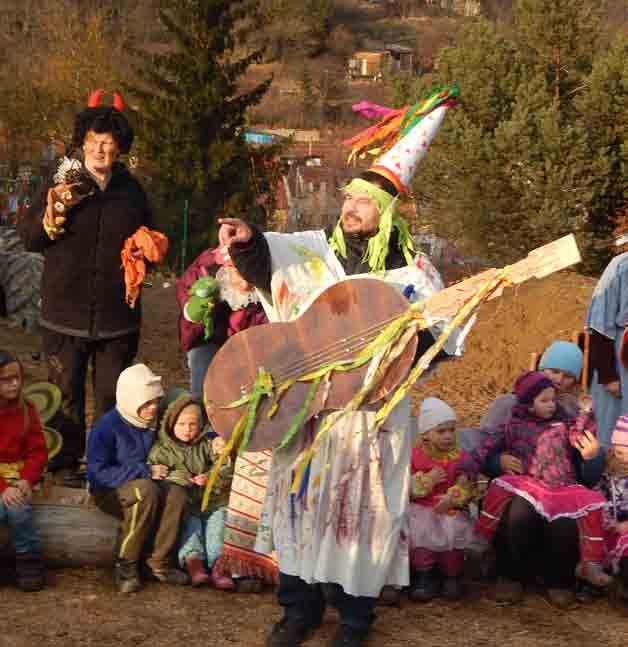 ČINNOST V ROCE 2017 DLK MARIÁNKA PŘEHLED AKCÍ V ROCE 2017 PROGRAMY PRO DĚTI A RODIČE LESNÍHO KLUBU SLAVNOSTI přesahují běžný provoz školky a na jejich přípravě se podílí rodiče a pedagogové DLK
