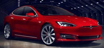 6.1.1 Tesla Model S Audi A8 Tabulka č. 6.4 : Tesla Model S vs. Audi A8 [14], [41] Tesla Model S Audi A8 3.
