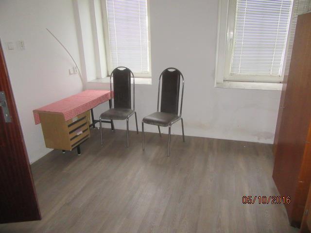 3 m 2 Podlahová plocha 107.2 m 2 Celková výměra všech pozemků 326.