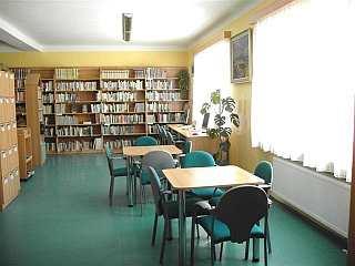 Městská knihovna Chýnov dostala prostory bývalé pošty a díky tomu přinejmenším zdvojnásobila své prostory.