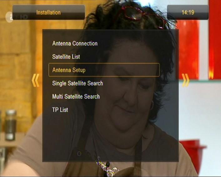 11.3 Nastavení antény V tomto menu lze detailně nastavit pracovní parametry dříve zvolených družic, v závislosti na druhu používané antény. Pomocí šipek vlevo/vpravo zvolte družici.