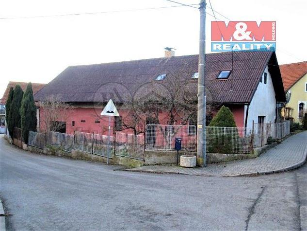 3) Rodinný dům Nabídková cena: 770 000 Kč Lokalita: Vilémovice - část obce Vilémovice, okres Havlíčkův Brod Stavba: Smíšená Poloha domu: Samostatný Umístění: