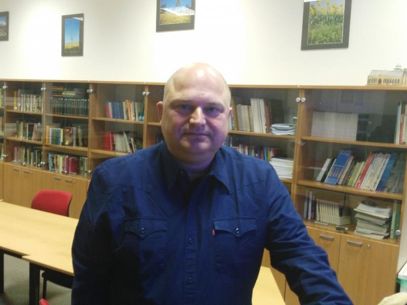 OHLÉDNUTÍ ZA ŘÍJNEM HOVORY O