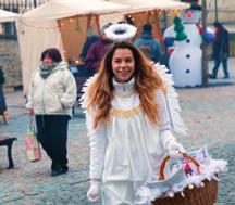 PROSINEC 1. 22. 12. / Zámecké návrší Andělské adventní neděle y, divadla, výstavy, dílny, trhy 1. 24. 12. / Regionální muzeum Advent v muzeu výtvarné a tvůrčí dílny 1.