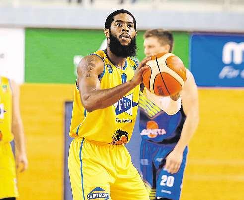 16 www.5plus2.cz Basketbalisté slaví první výhru v sezoně VHradci věří, že je první výhra vročníku nakopne. Chtějí soutěž hlavně udržet. PETR LUNDÁK JINDŘICHŮV HRADEC Prohrávali jeden zápas za druhým.