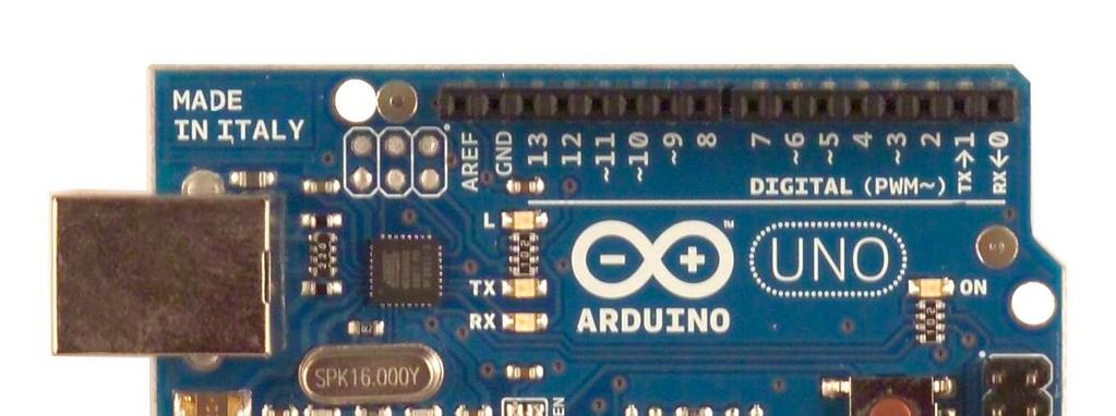 Mozek robota Mozkem robota je vyvojový kit Arduino ve verzi Uno. Verze Uno je založena na mikrokontrolér Atmega168 nebo Atmega328 s taktovací frekfencí 16MHz.
