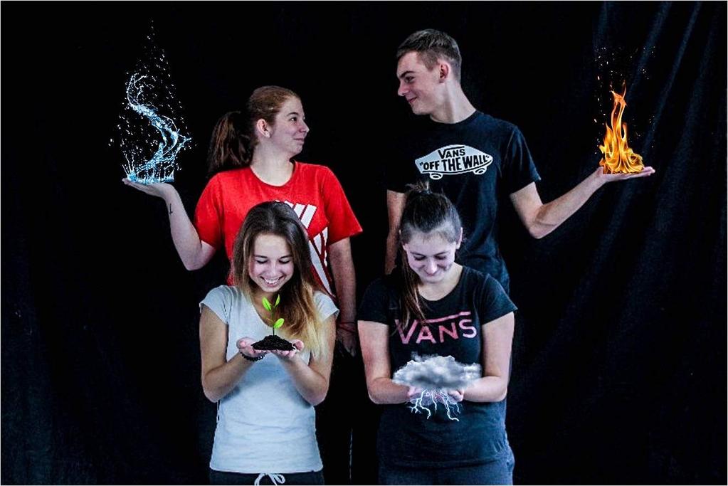 V sobotní podvečer pak celá akce vyvrcholila dvacetiminutovým programem. Spojení fotoprezentací, tance a výstavy graffiti pláten bylo skvělé. Byla vidět radost, s jakou si všichni akci užili. O.