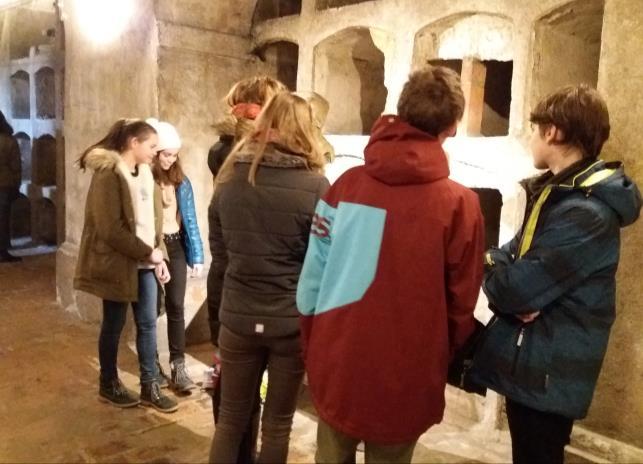 V rámci hodiny dějepisu jsme si připomněli boje sedmi parašutistů s oddíly SS a gestapa v pravoslavném chrámu Cyrila a Metoděje v centru Prahy.